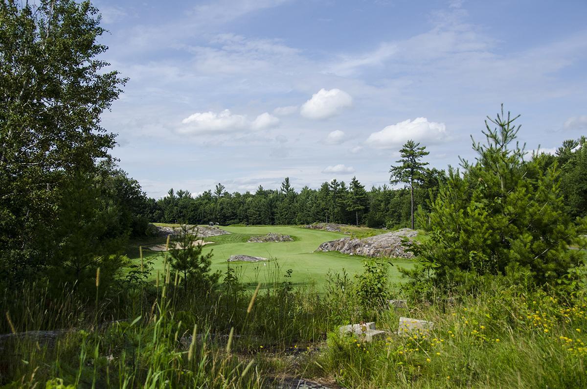 Taboo Muskoka Hotel Gravenhurst Exterior photo