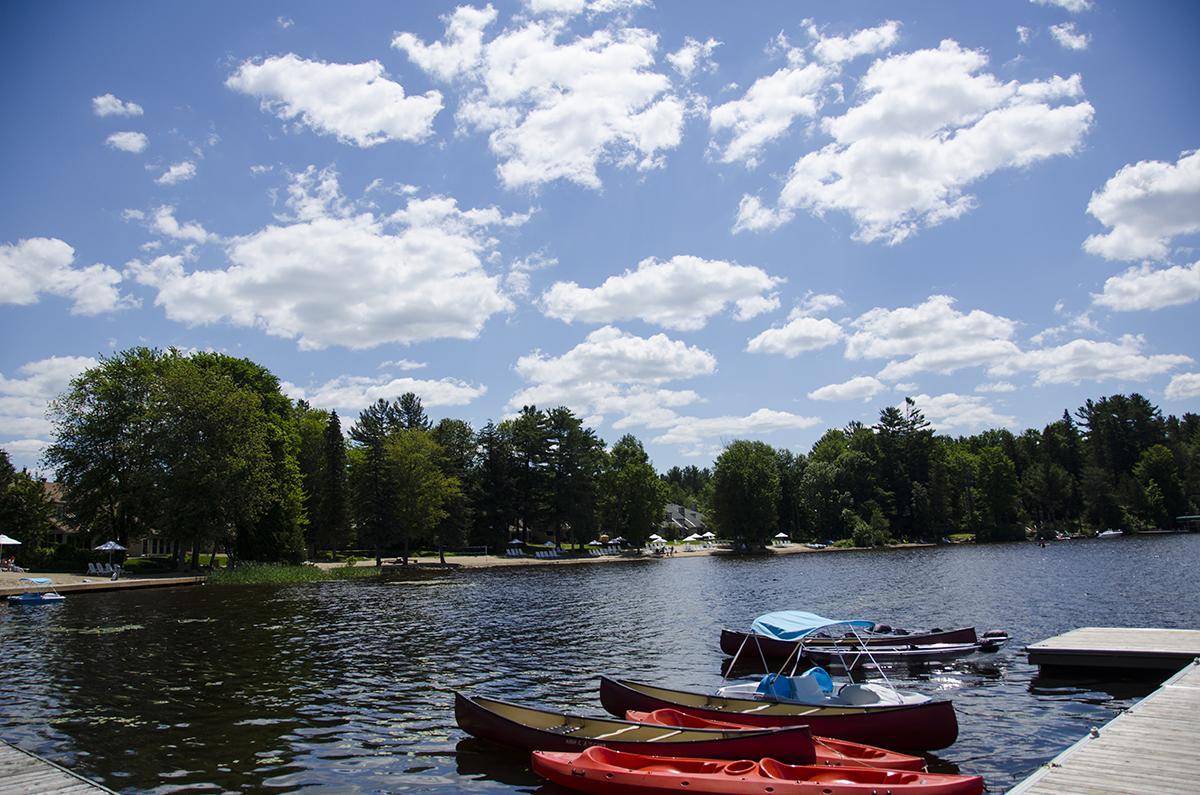 Taboo Muskoka Hotel Gravenhurst Exterior photo